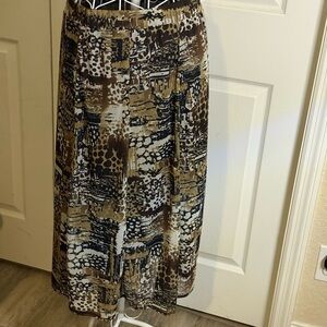 R.Q.T.  Brown Patterned Skirt Petite Medium